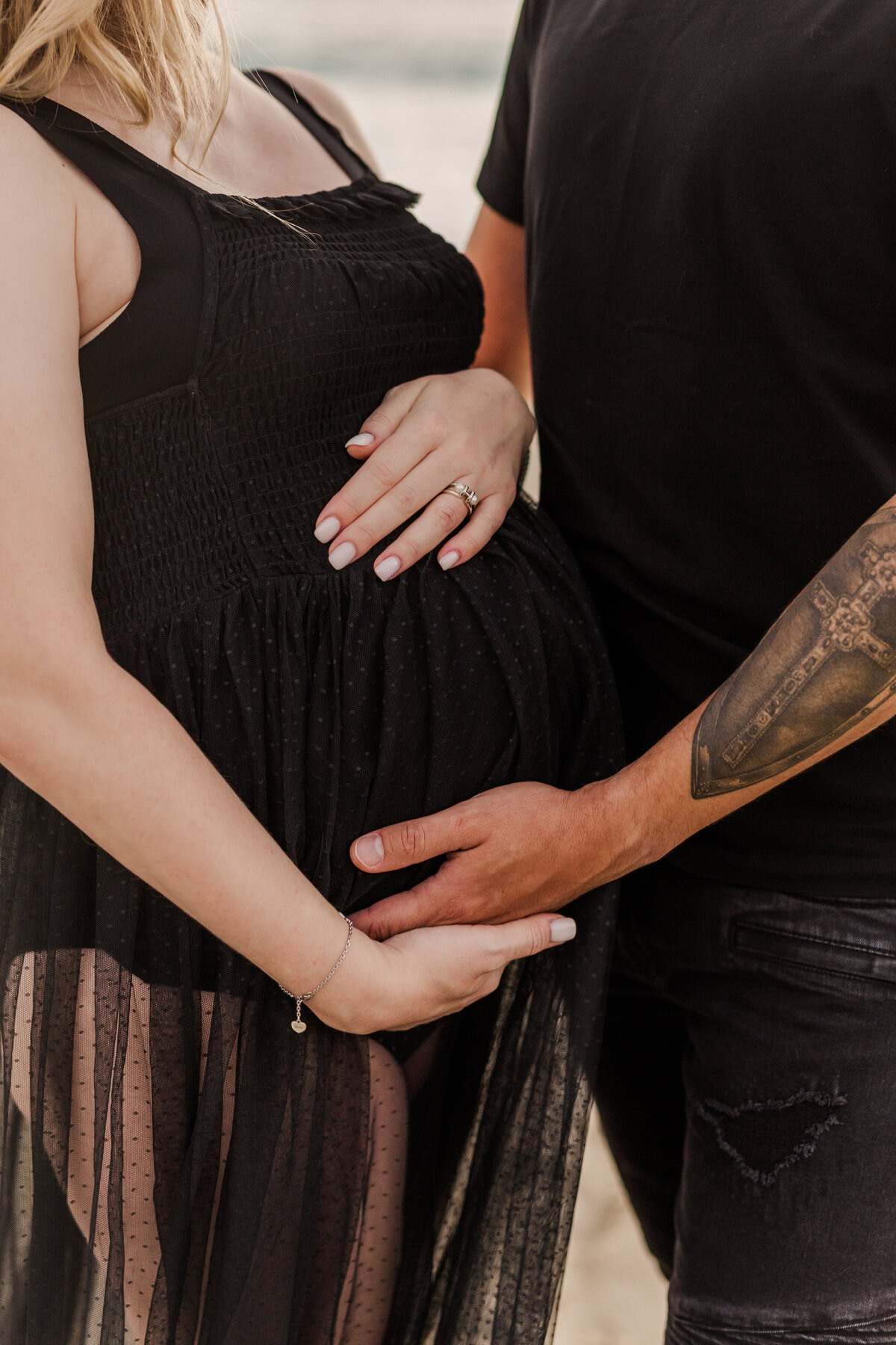 victoria_beach_maternity_photo-109