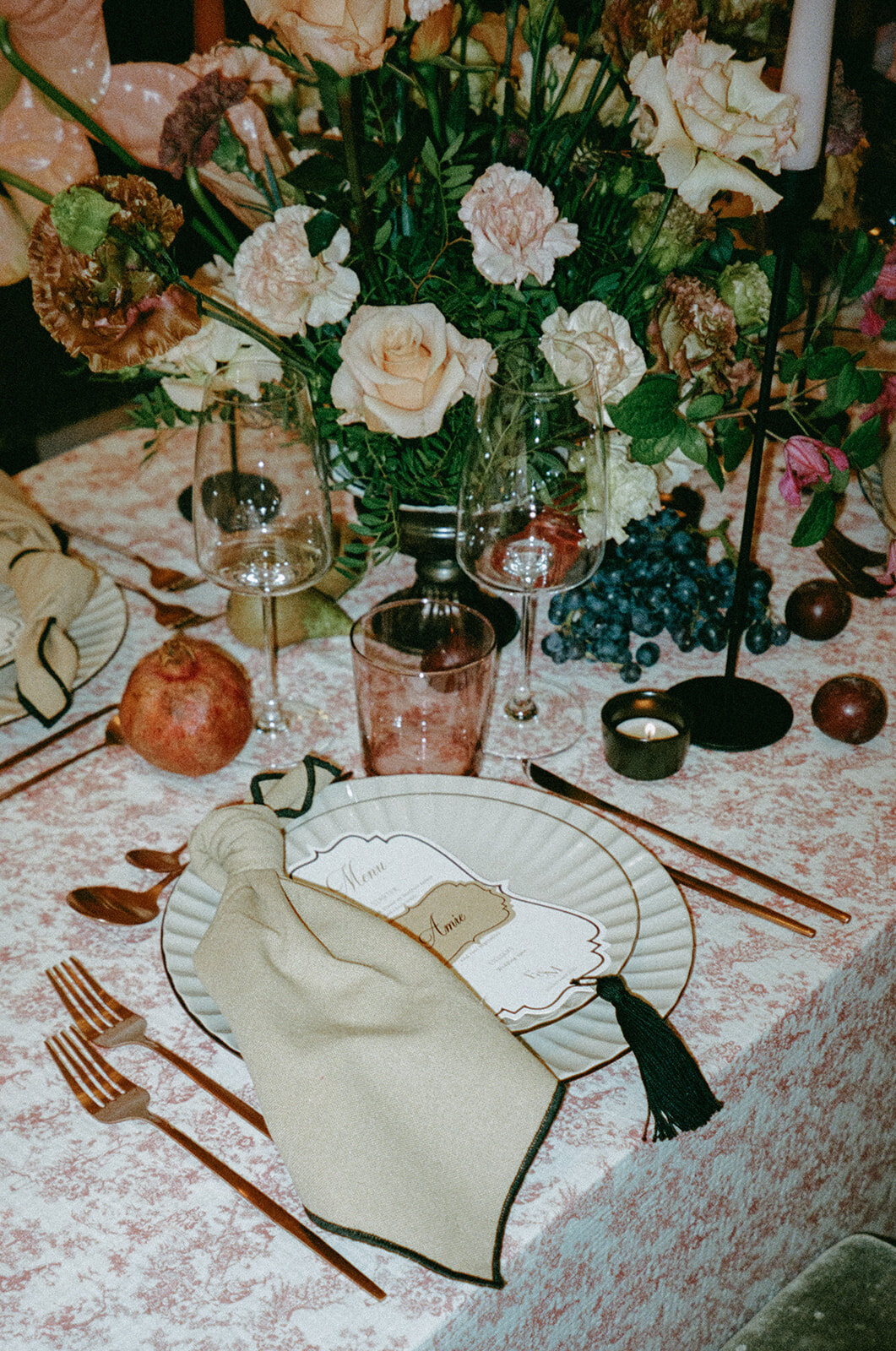 00005real-film-wedding-photos-lisa-lark-photography-st-charles-hall