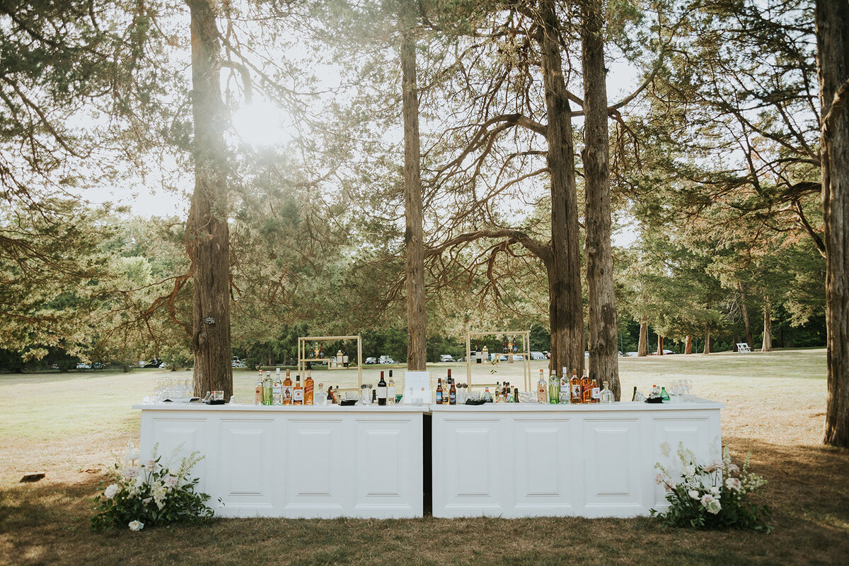 MODERN-GARDEN-MANSION-SUMMER-WEDDING-LINDSAY-BESNIK_PHOTOS_BY_MARIA_B_LUNG_0646