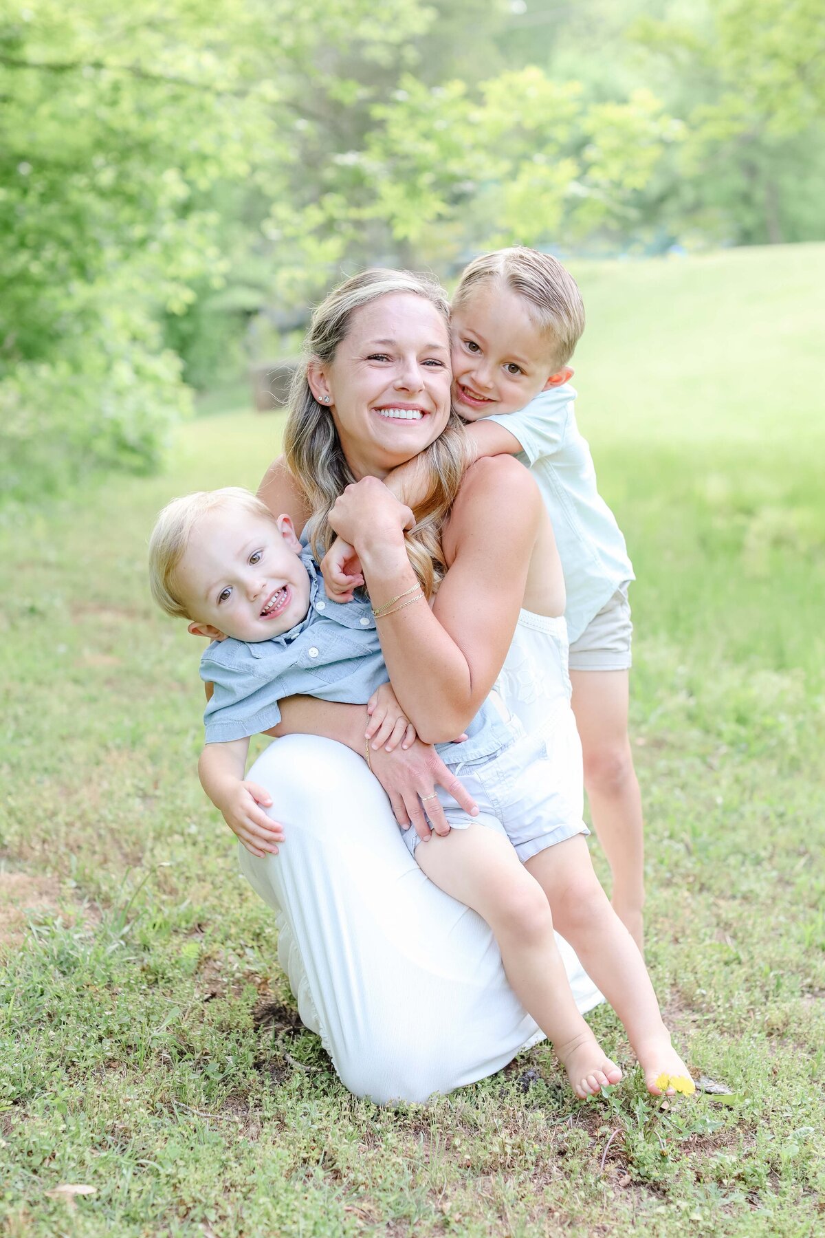 Greenville-SC-Family-Spring-Mini-Session-Magnolia-and-Grace-Photography-Co-MeganP15