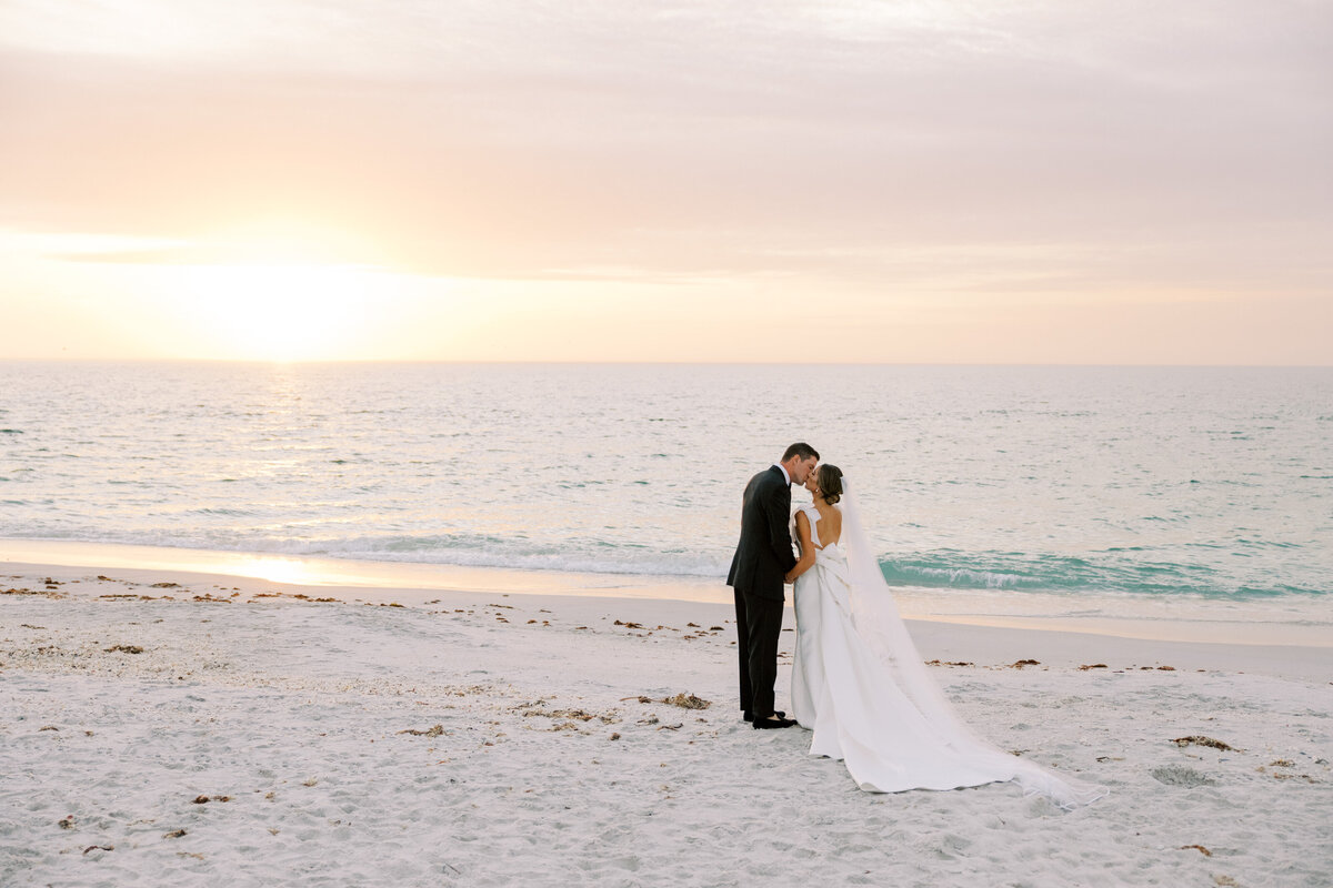 CORNELIA ZAISS PHOTOGRAPHY ANNIE + HARTWELL WEDDING 0763
