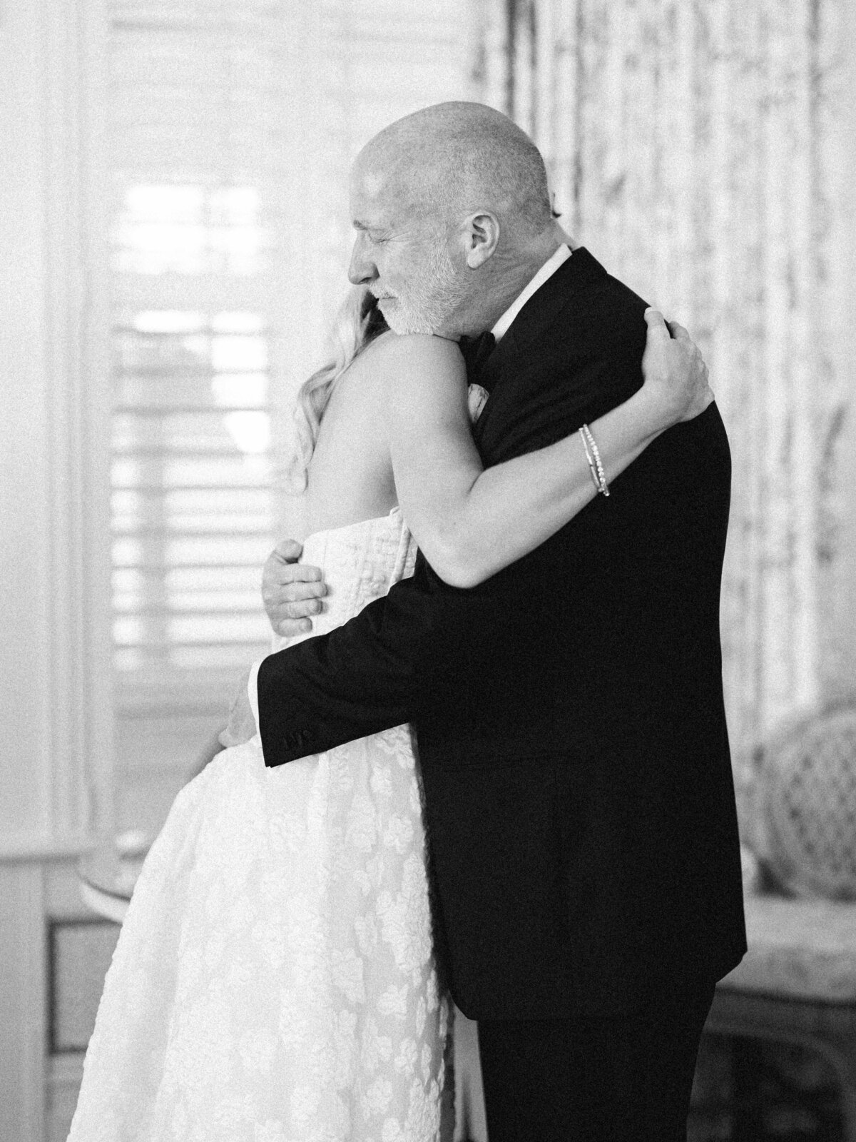 Elizabeth & Michael Highlights Phone-36