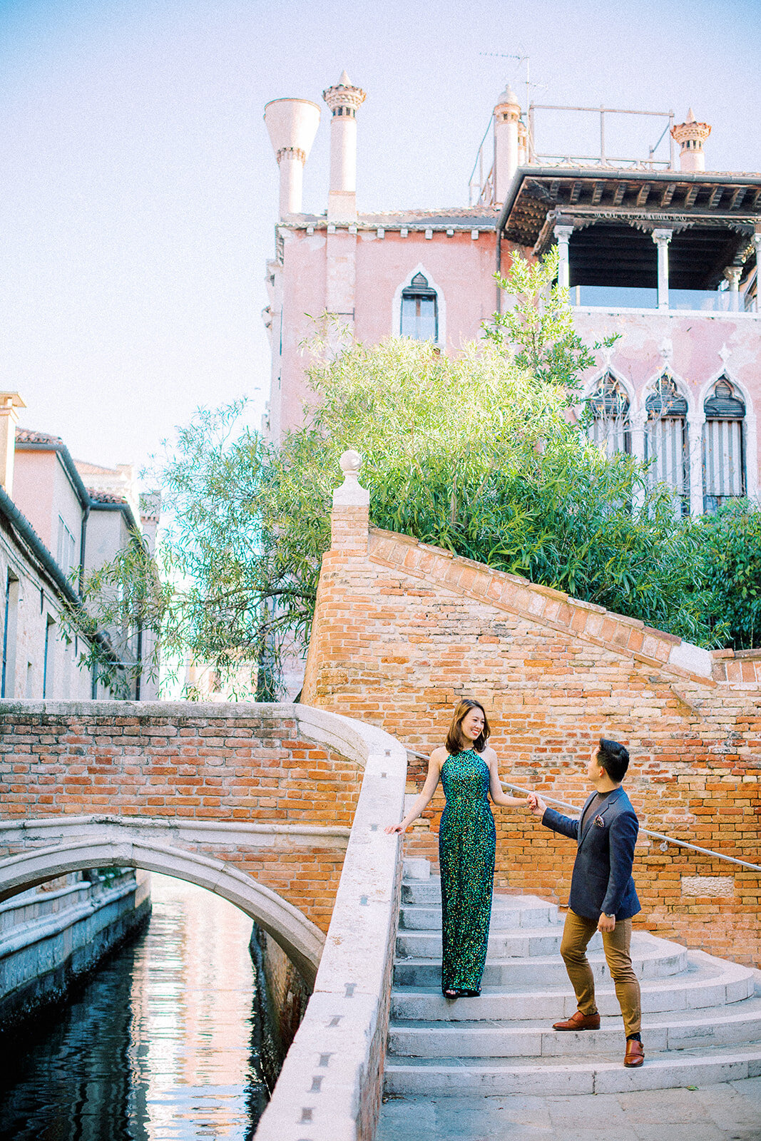 Venice-taxi-boat-luxury-photoshoot-couple-wedding5