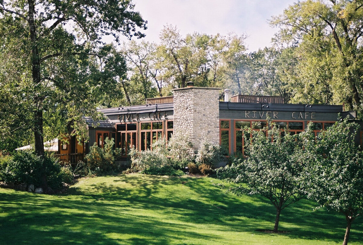 River Cafe, a riverside wedding venue in downtown Calgary, featured on the Brontë Bride Vendor Guide.