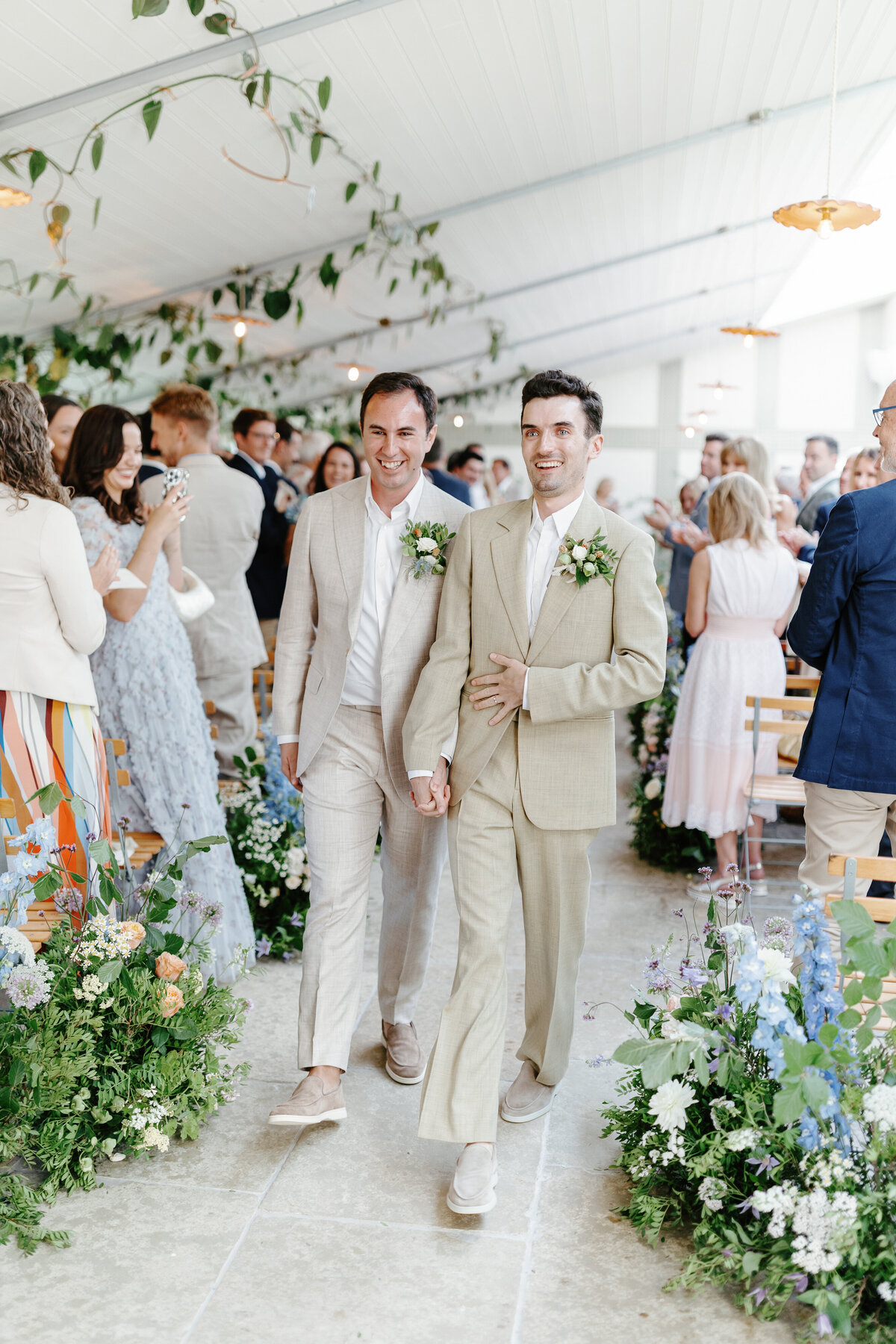 Chloe-Ely-Photography-Nick-Luke-Previews-58_Wizz & Wild Wedding Florals