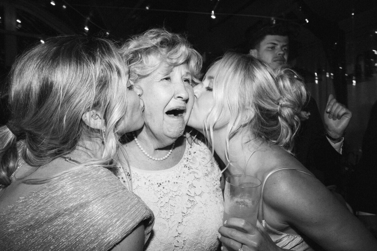 Private-Isaland-Muskoka-wedding-photographer-raphaellegranger-8