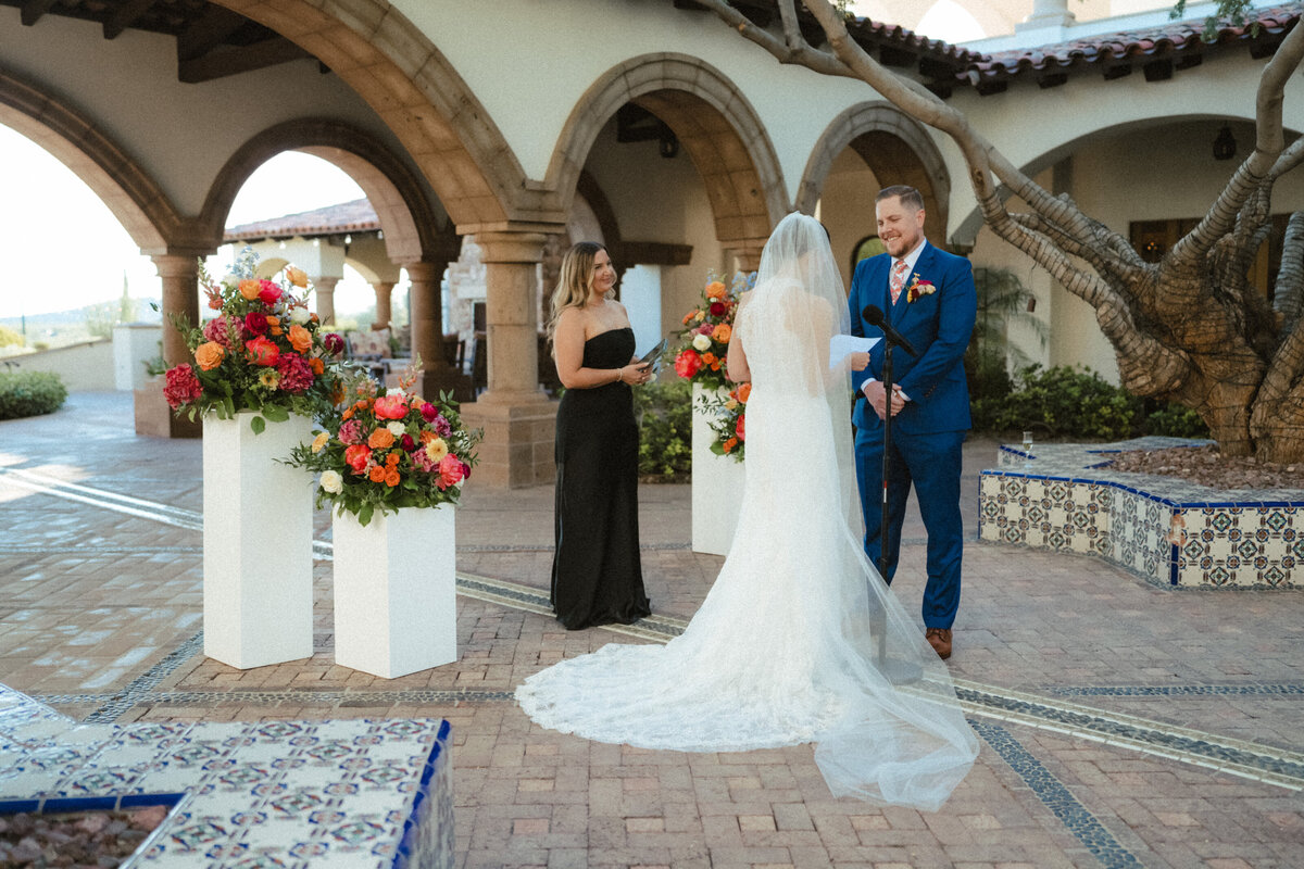 Sarah & Steven Wedding Sneak Peeks-84