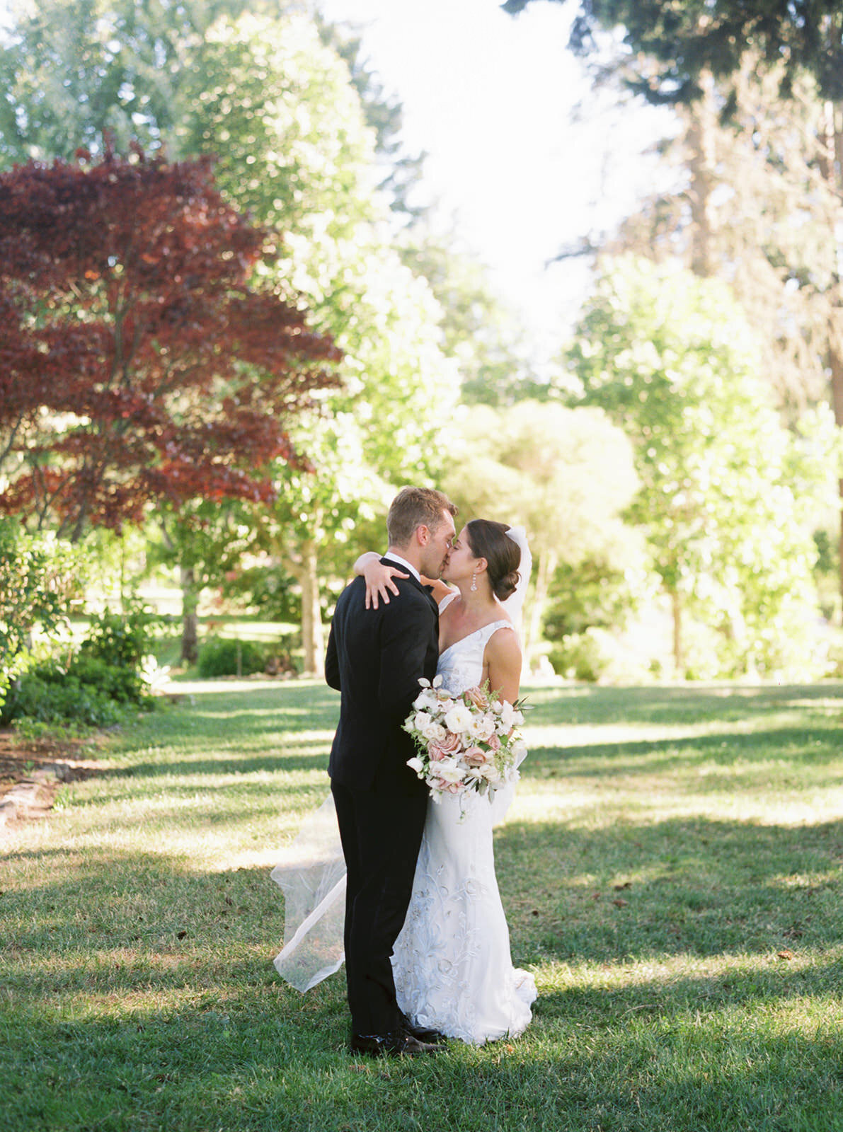 Carlos-Hernandez-Photography-Megan-Trevor-Wedding-Portland-Oregon-387