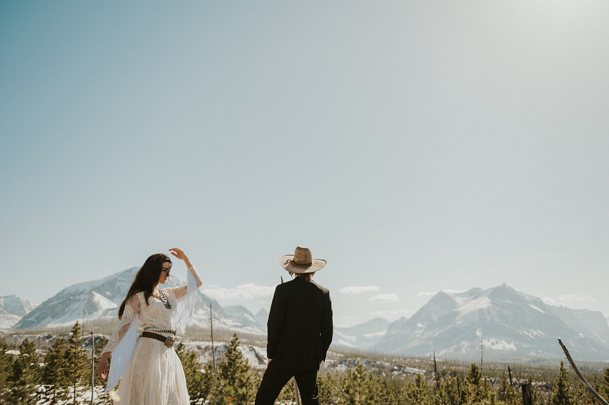 western-boho-glacier-park-elopement-presley-gray-photo-9692