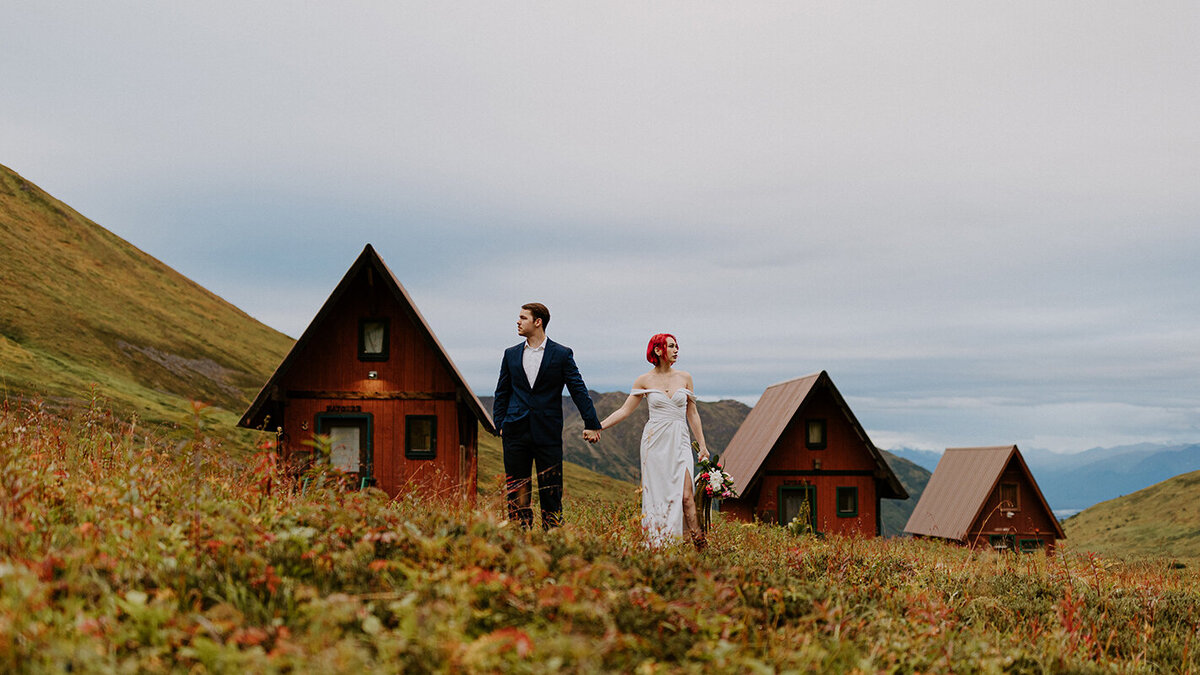 Hatcher Pass, Alaska Elopement. Alaska elopement photographer. Alaska wedding photographer. Adventure elopement. Kenai Fjords elopement.