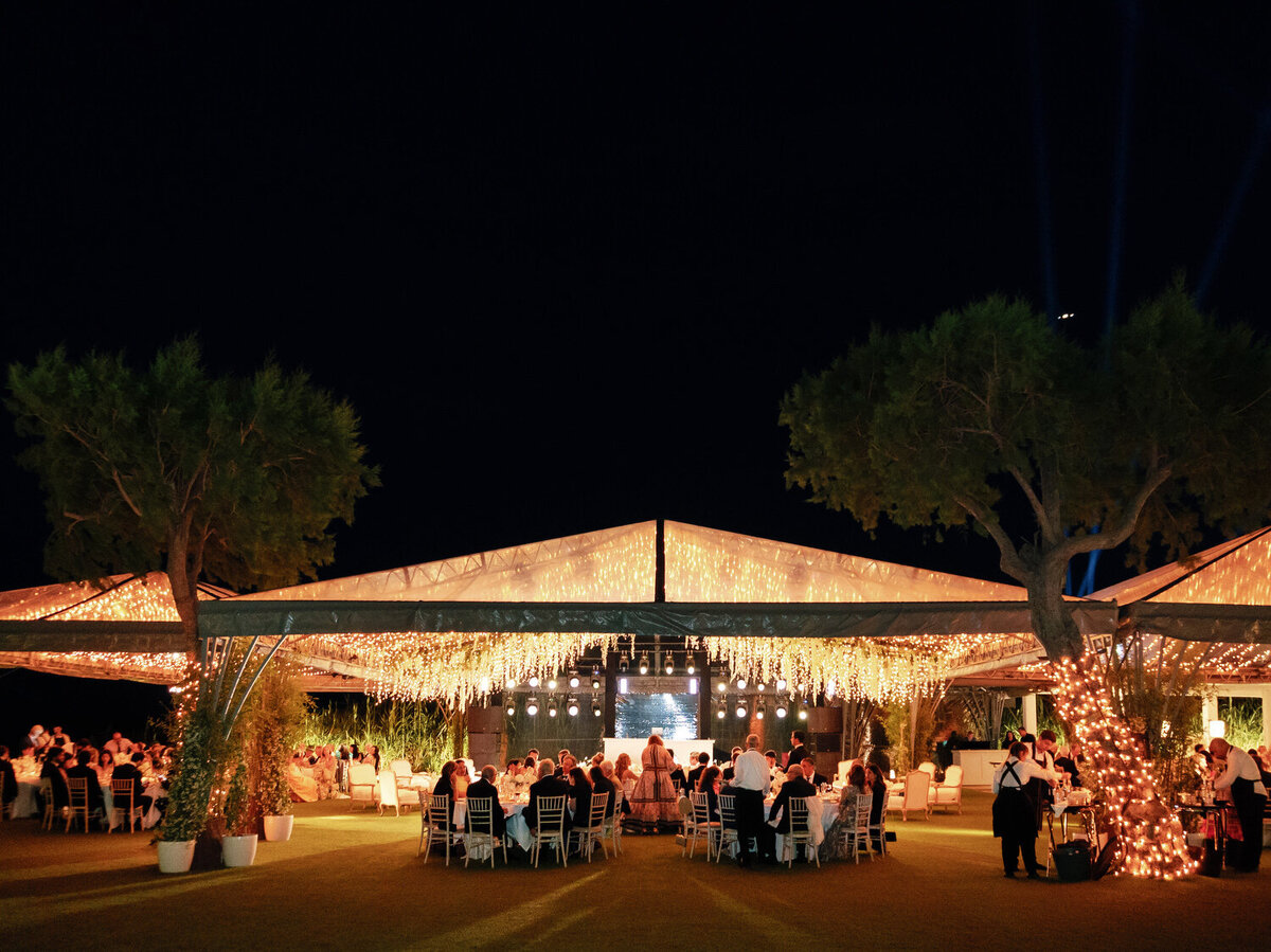 Chic-Island-Art-And-Taste-The-Residence-Wedding-089