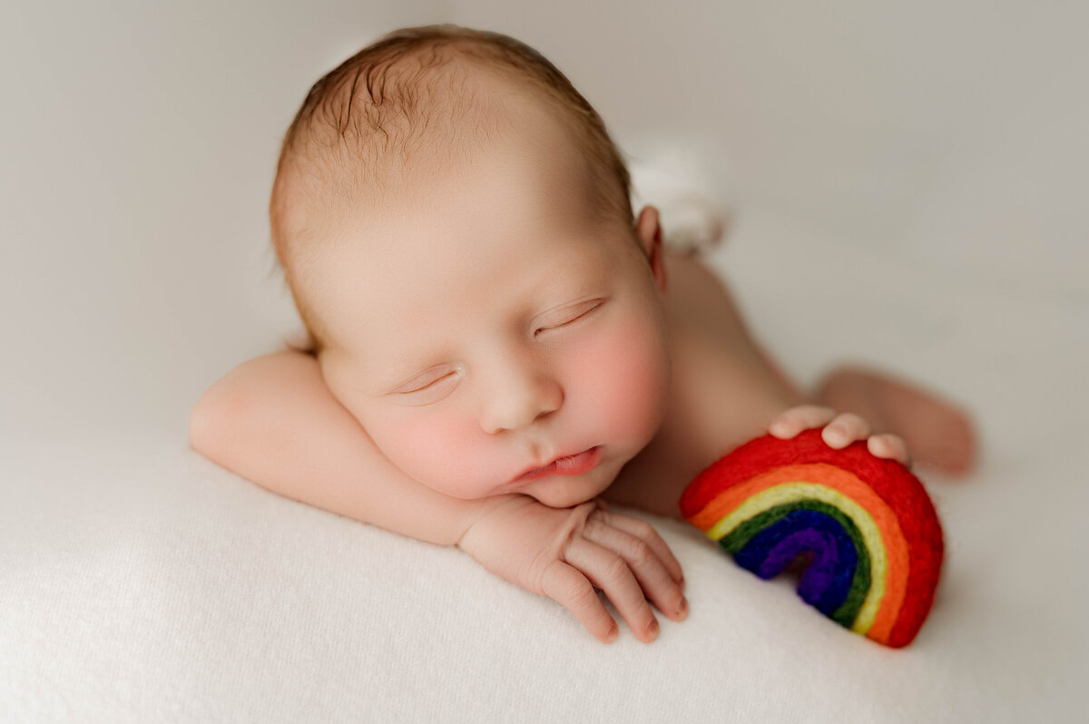 Shepherd_newborn_rainbowbaby_charlotte_nicsostudio-63