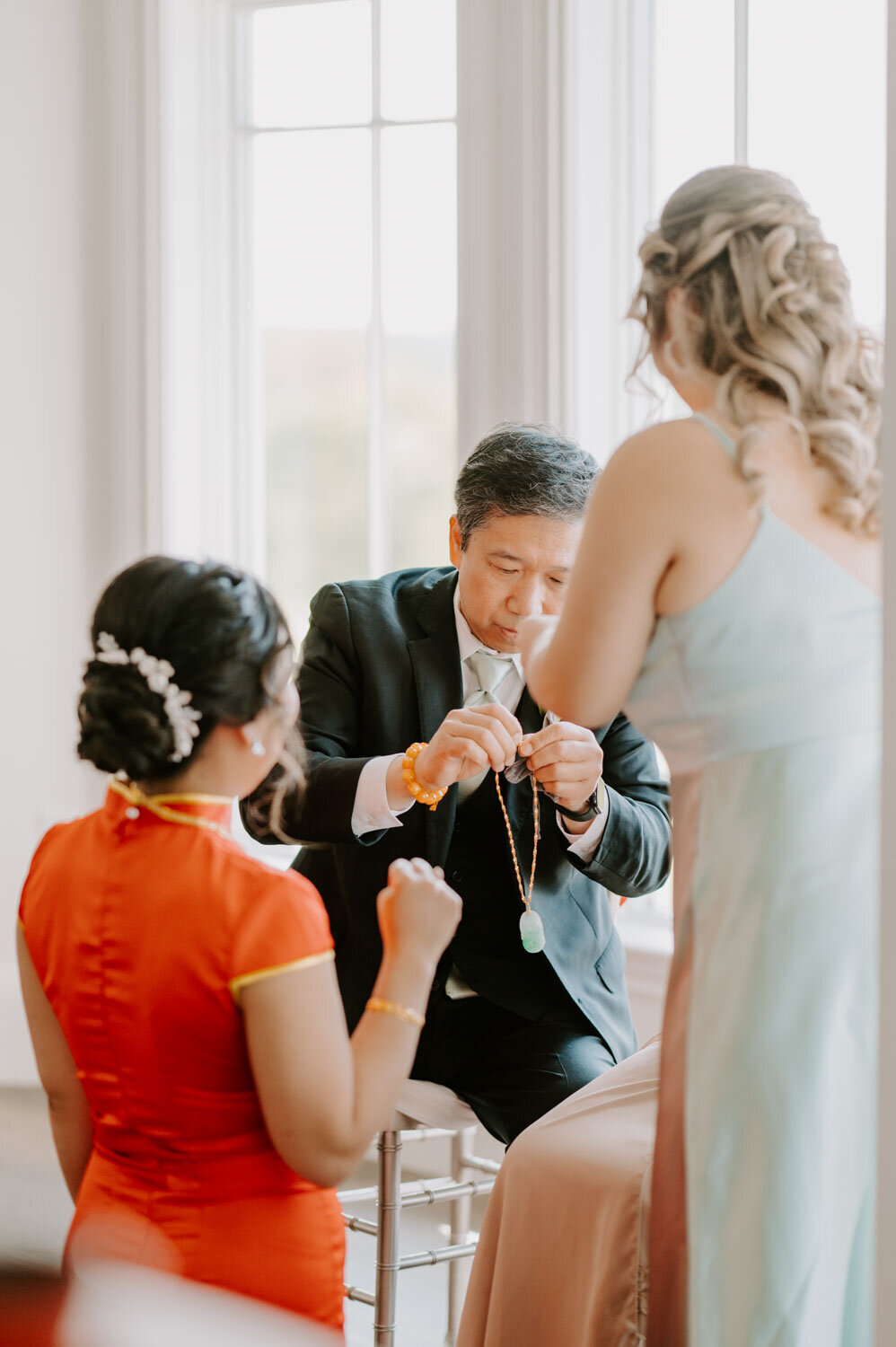 Traditional wedding tea ceremony