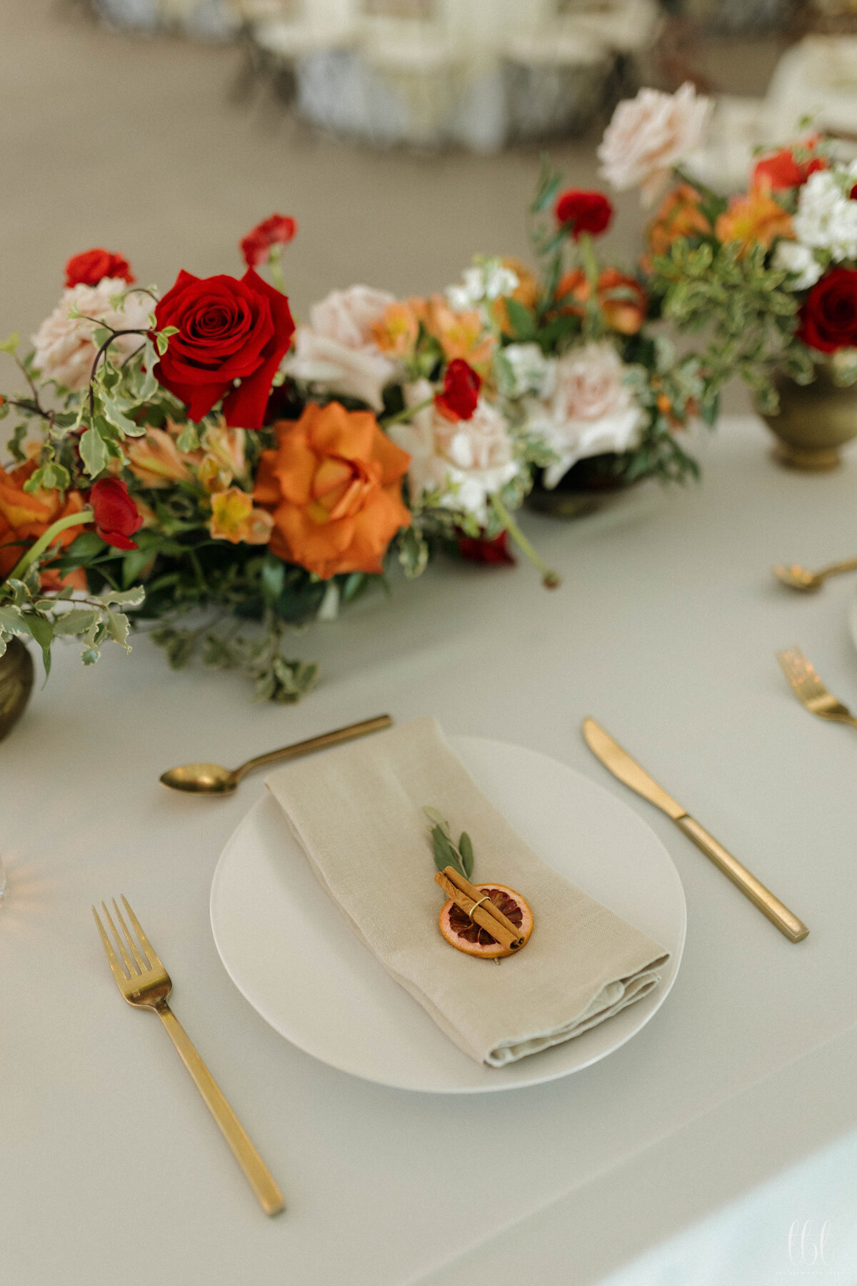 FayeFernCreative-CalamigosRanch-Wedding-Pavilion-Reception-AM-19