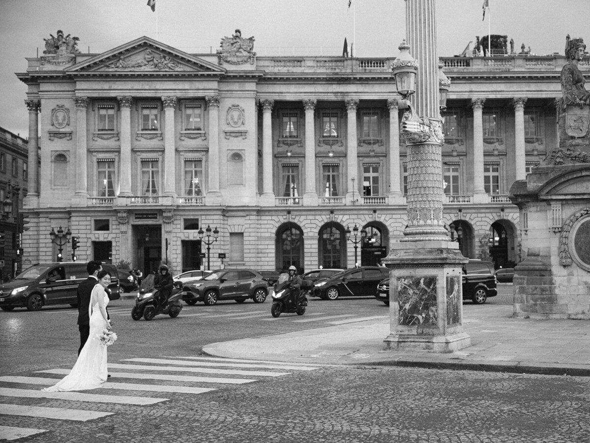 Alexandra-Vonk-romantic-and-luxury-wedding-in-paris35