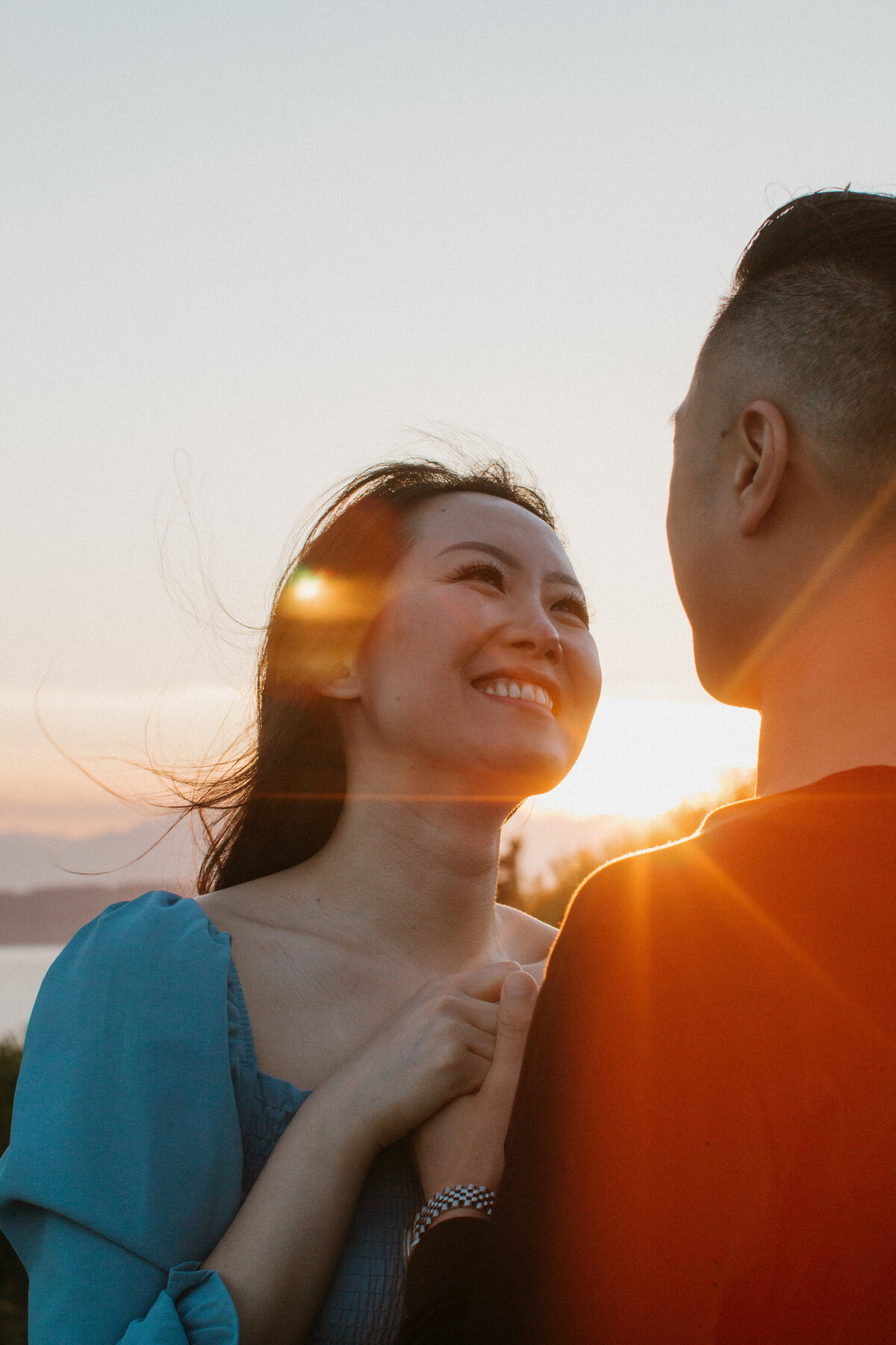 Couples-session-discovery-park-documentary-style-jennifer-moreno-photography-seattle-washington