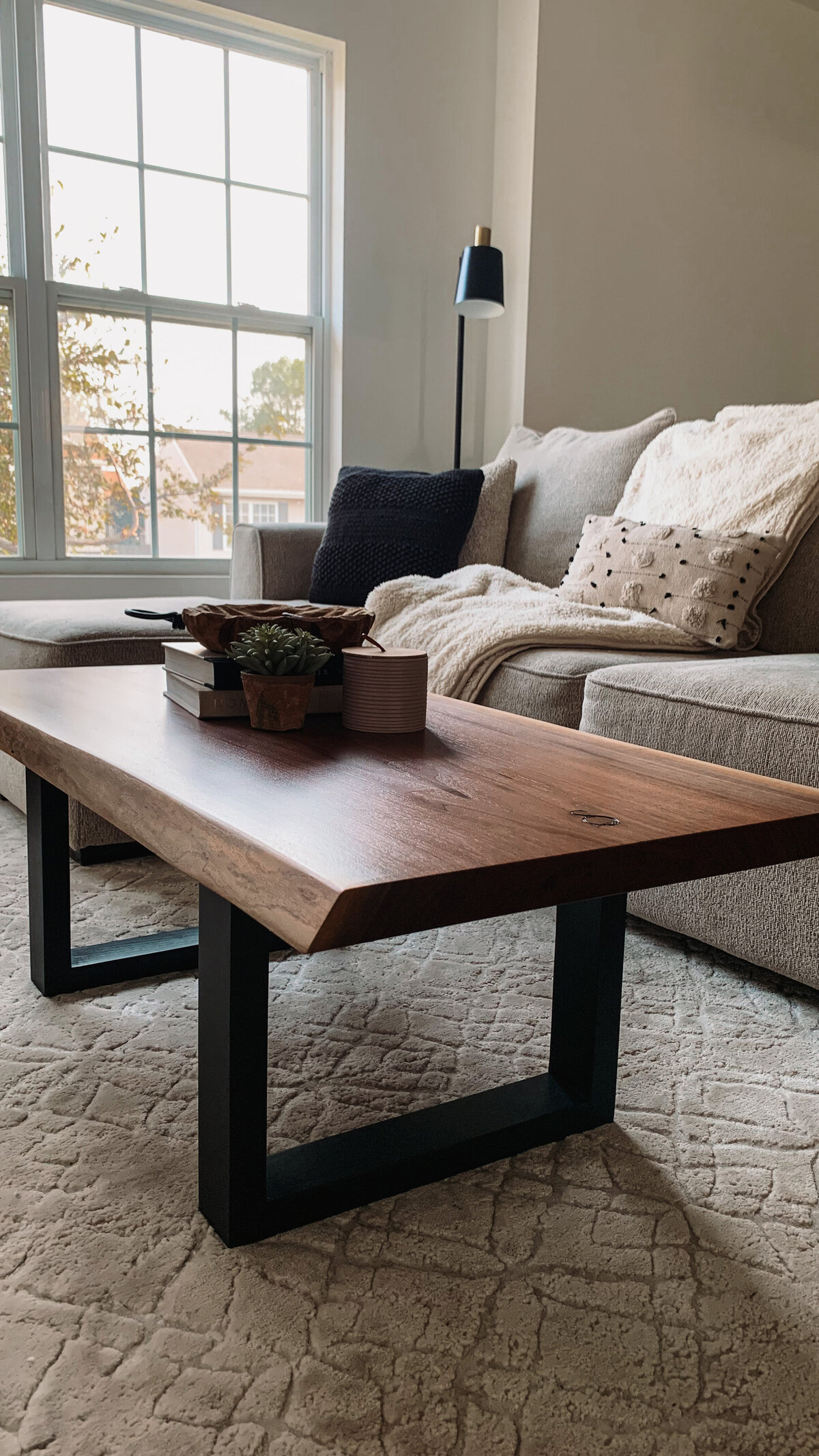 walnut-coffee-table_16-9-2
