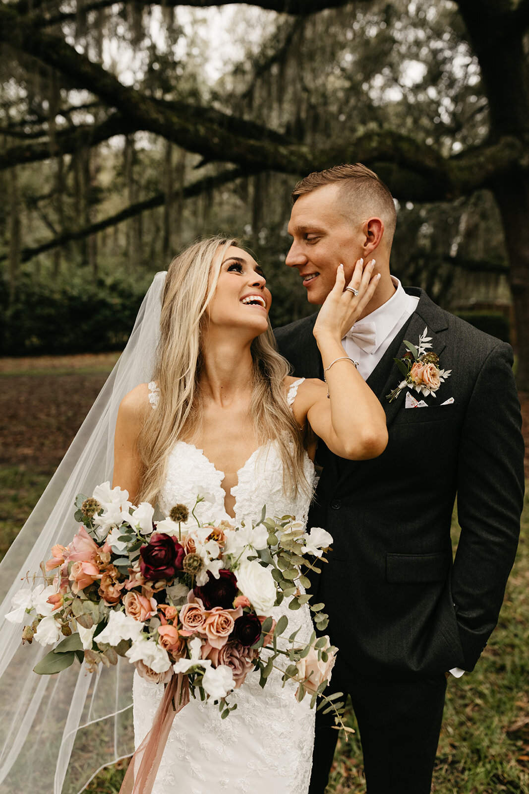 Meghan_Caeleb_Wedding_Wearethebowsers-542