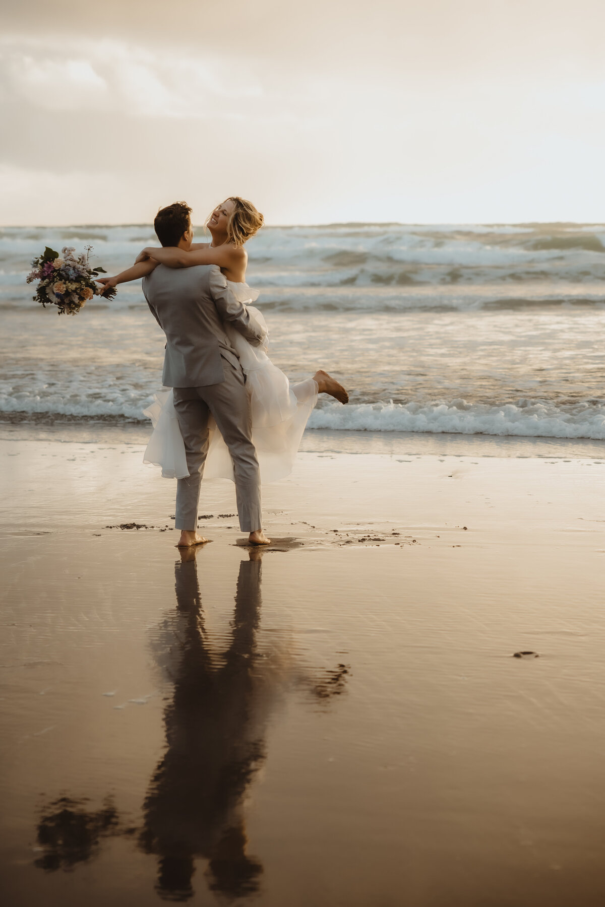 PACIFIC OCEAN WEDDING