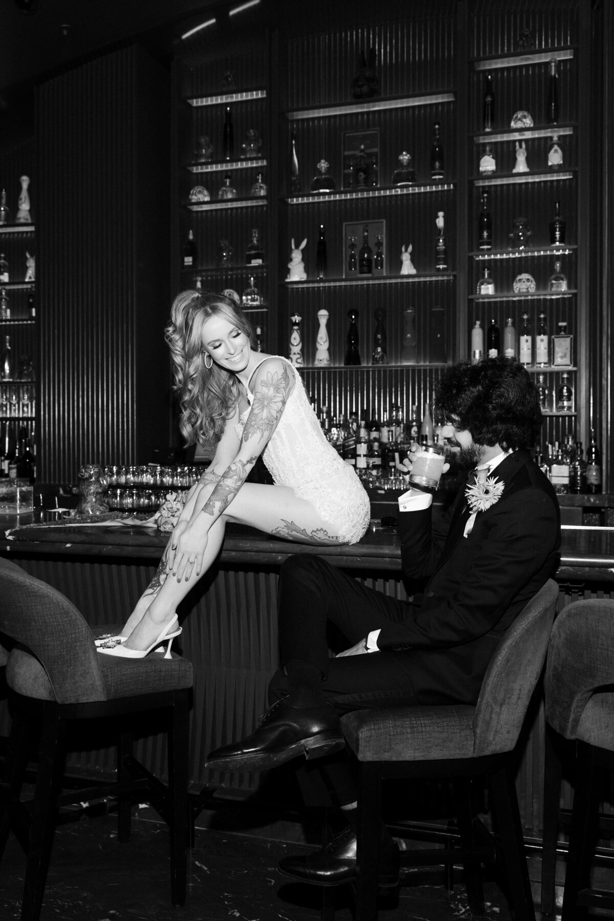 44riskyexposure_hayley-vikram_las-vegas-elopement-photography