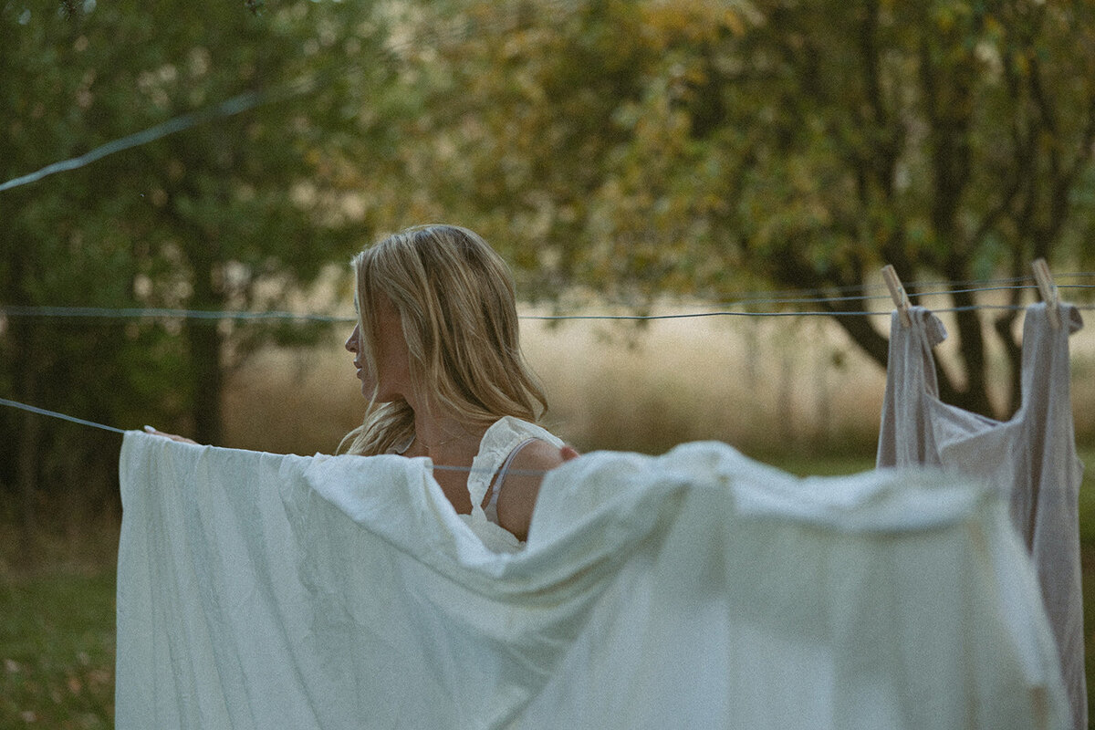 tanya-davids-photo-film-documentary-idaho-utah-oregon-washington-colorado-wedding-elopement-portrait-photographer-intention-session-apple-orchard-123