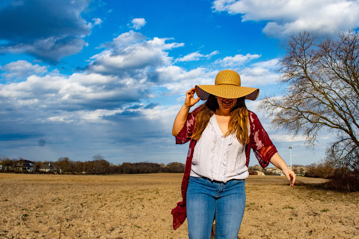 Libby Sue Photography Self In Field (1 of 1)