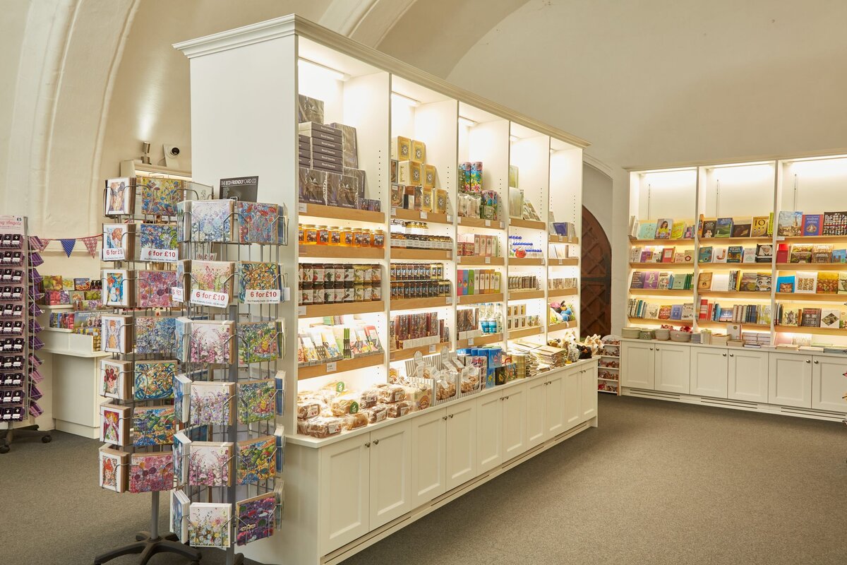 cathedral shop10369