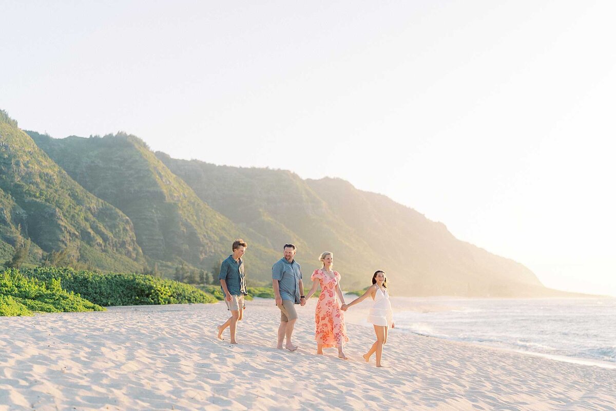 North Shore Family Portrait Photographer Oahu Hawaii Ristow Family-1-1