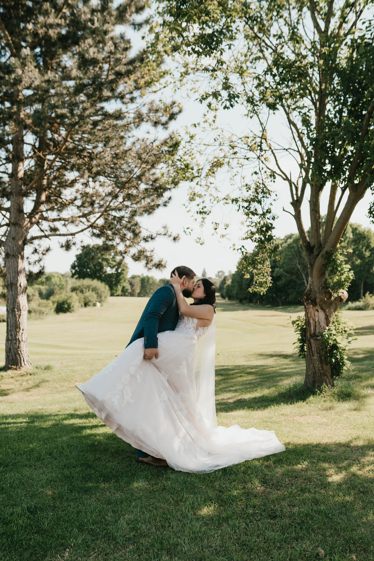 grace-dove-photography-meadow-barn-wedding (13)
