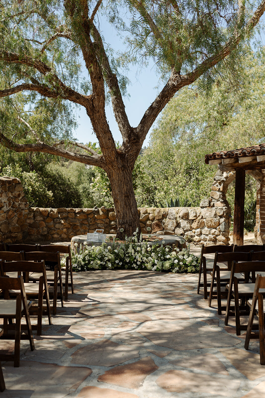 meagan-hilss-events-ceremony-altar-design