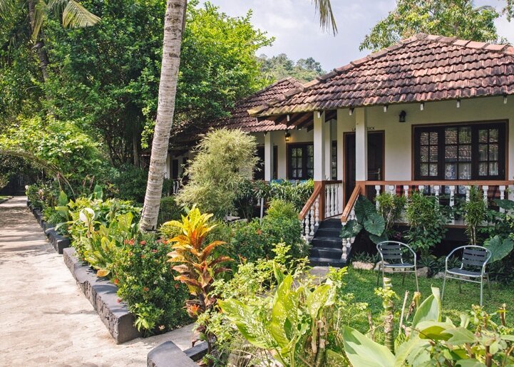 Sri Lanka Unawatuna Flower Garden resort cabins