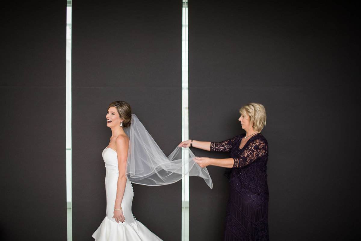 Minneapolis Wedding Photographer - Michael & Alyssa (33)