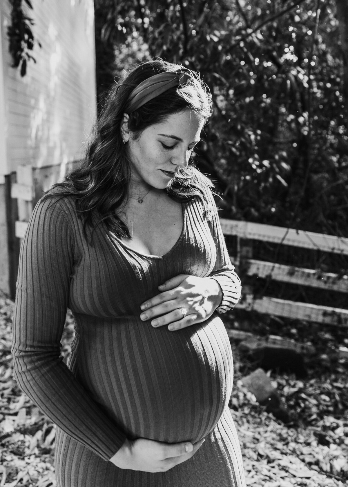 black and white maternity photo