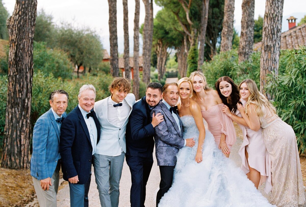 villa-controni-lucca-tuscany-luxury-destination-wedding-film-analog-stefano-degirmenci_0009