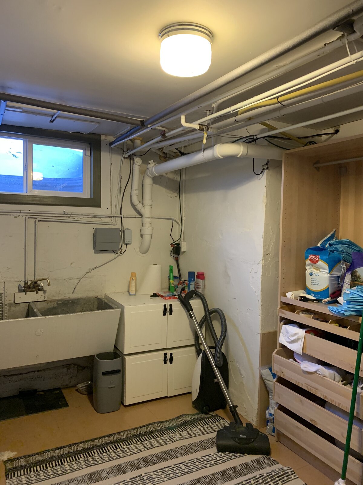 residential interior design: Lafayette laundry room before