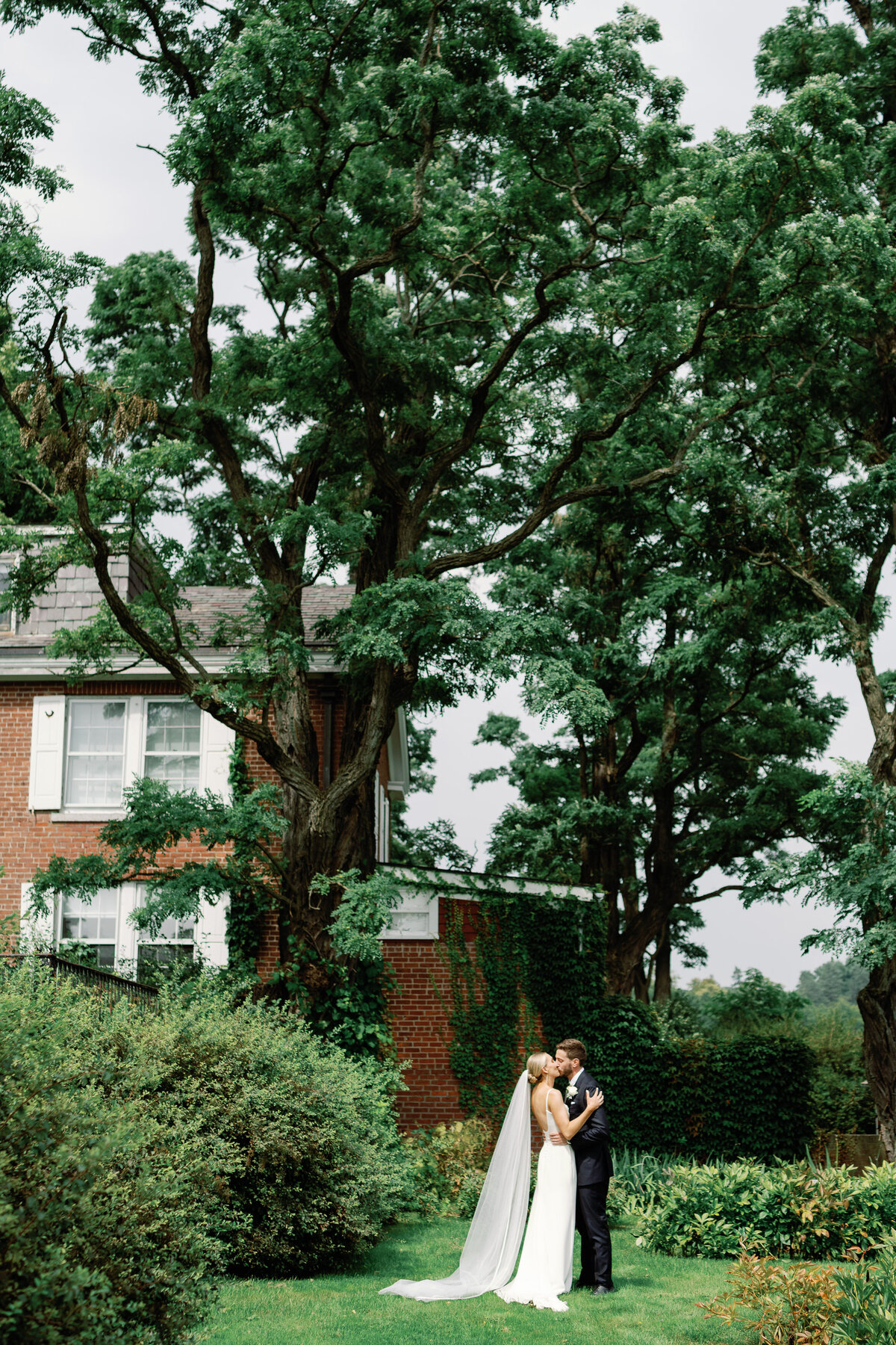 first look bride groom vt wedding shelburne vt