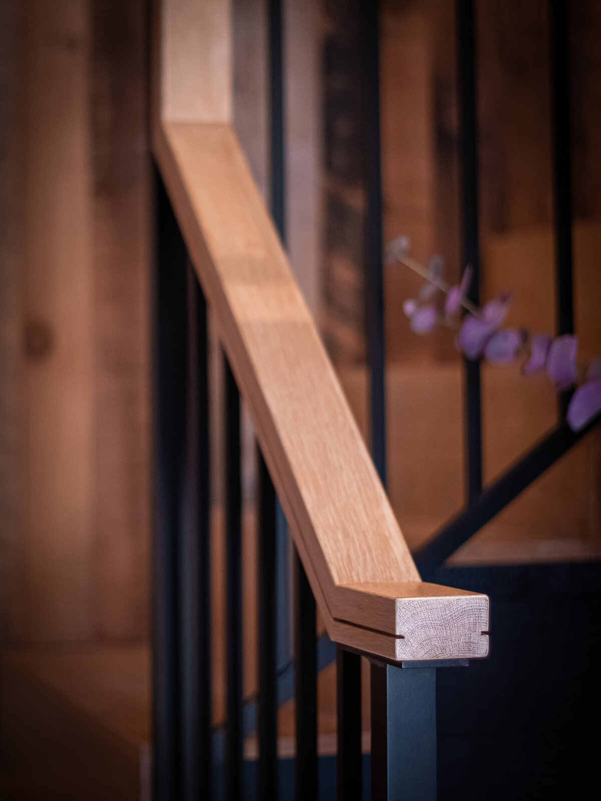 Jeengi- SRM- Banister Detail