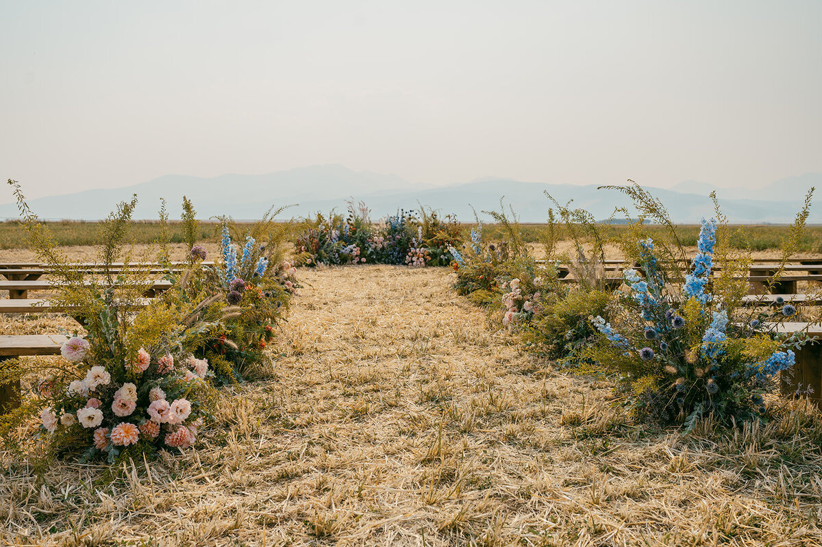 presley-gray-photo-Deerlodge-rustic-western-Montana-wedding-3892