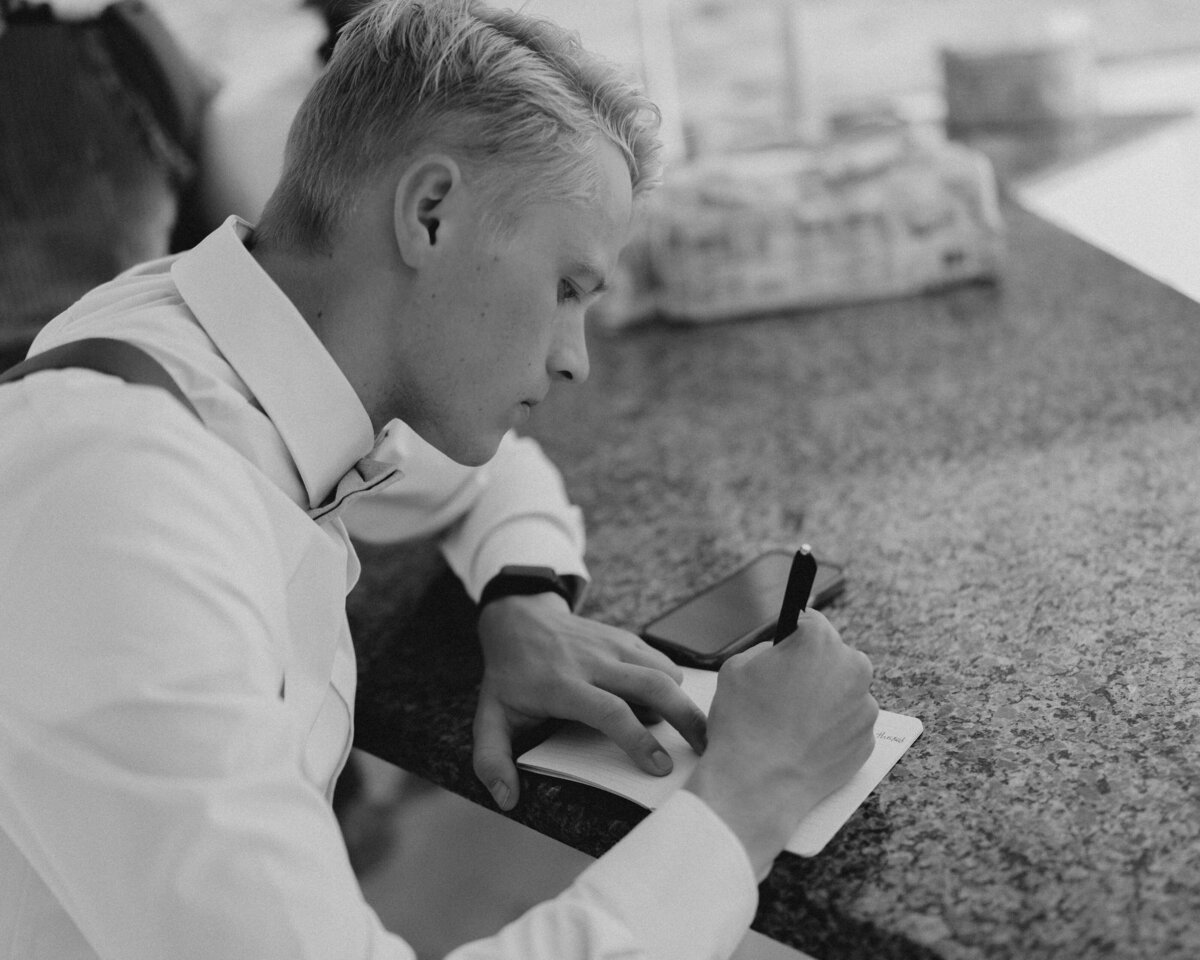 R + M _ Destination Wedding _ Lake Powell _ Utah-36