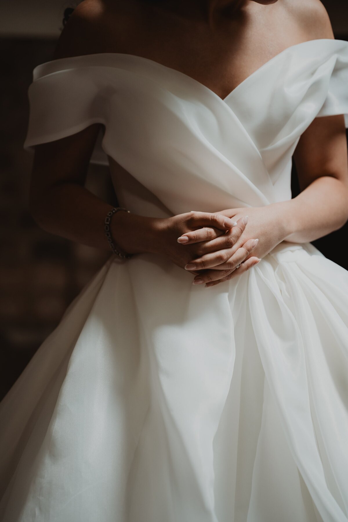 elegant-bride-wedding-dress