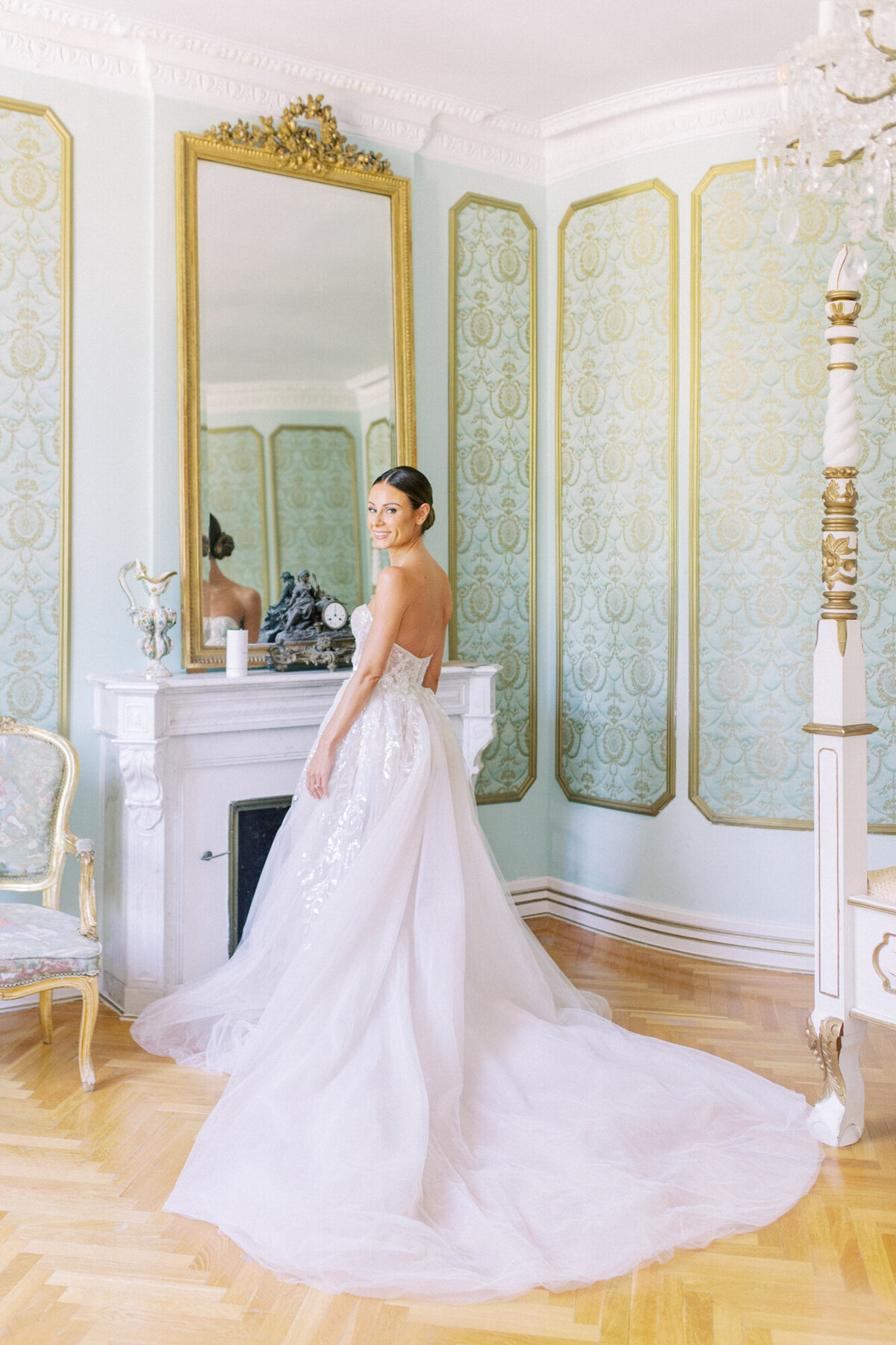 Maïlys Fortune Photography Husband Wife Wedding Weddings Photography France Switzerland Italy Timeless Dreamy Imagery Bilingual French English Destination Weddings Destination Wedding Provence French Riviera Paris Lake Como Tuscany57