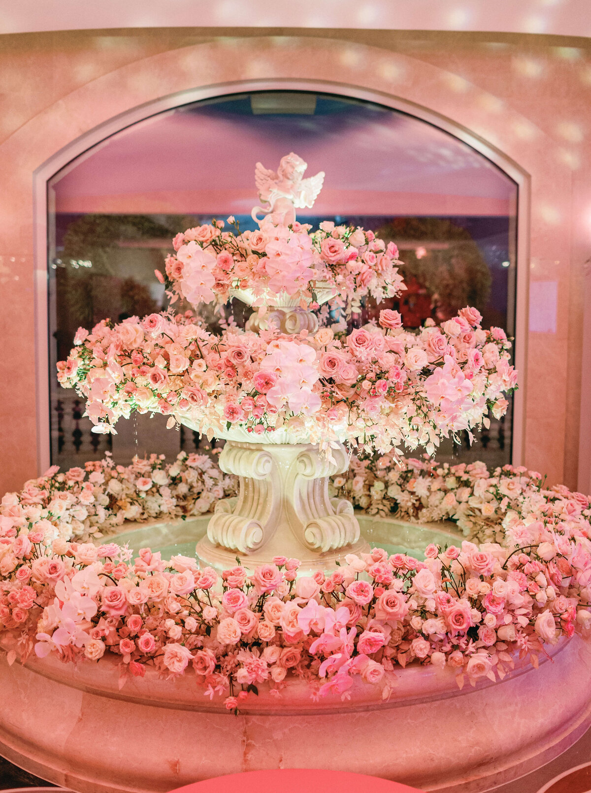 Hong Kong Wedding Fountain with Florals