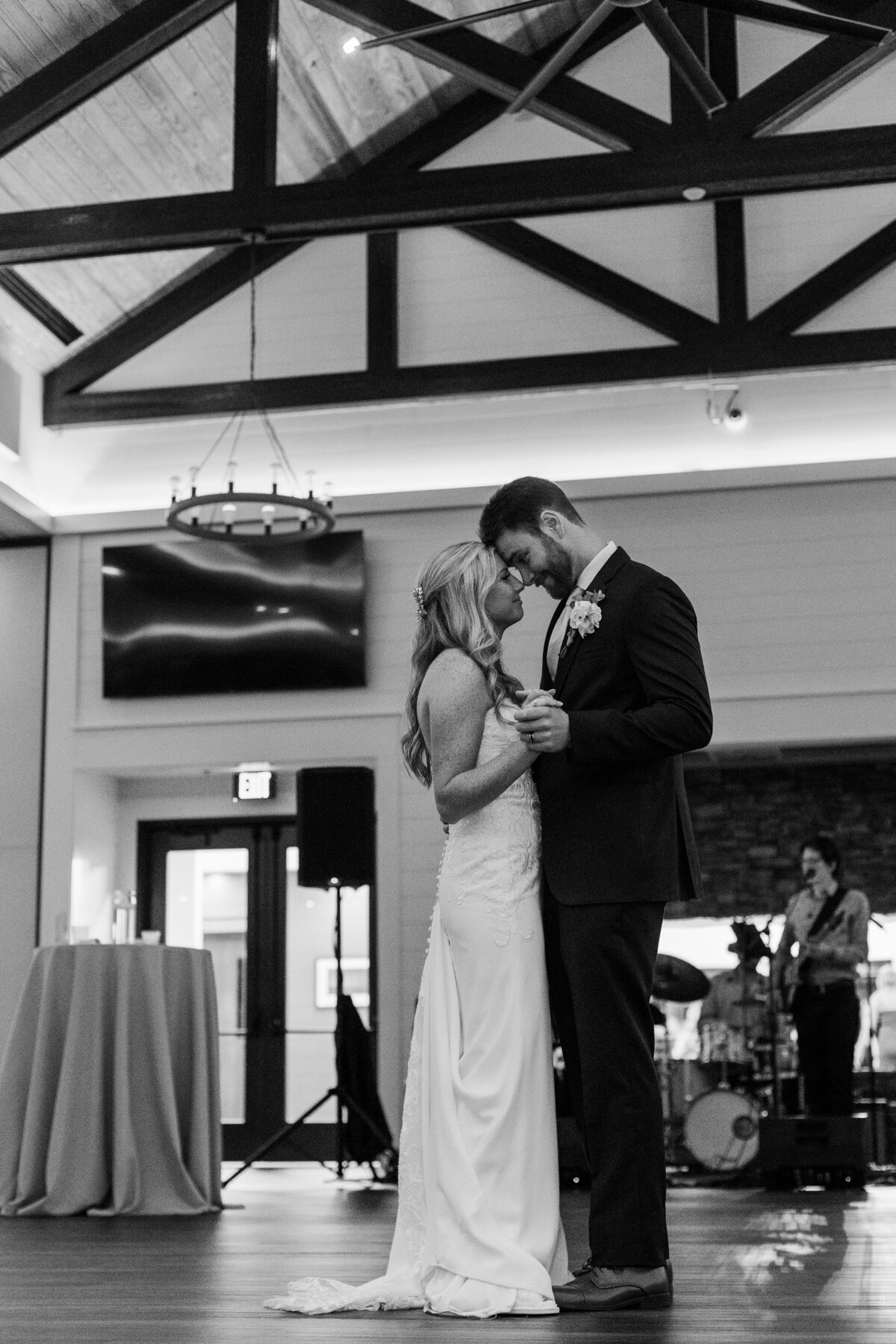MDPhotography_Weddings_Lindsey&Blake_2-304