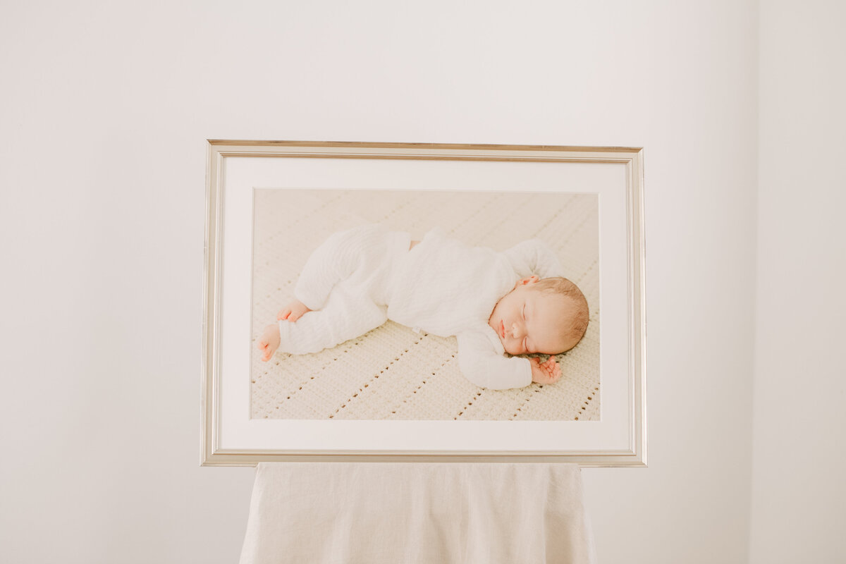 image of sample frame available through Raleigh family photographer A.J. Dunlap Photography