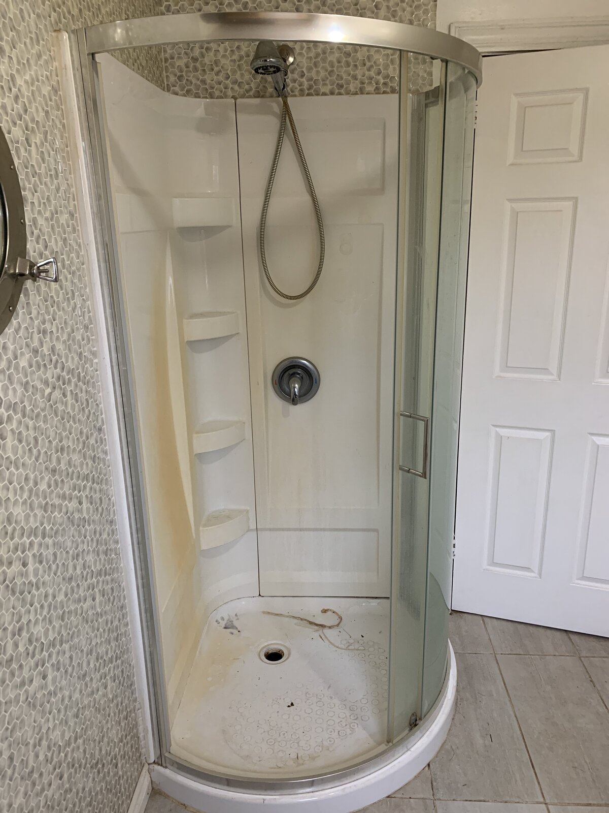 Ground Down Land Management - Resurfacing - Epoxy - Refinishing - Bathrooms - Countertops - Nova Scotia - Excavation - Landscaping