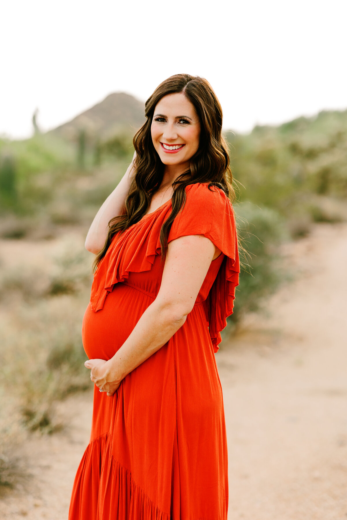 Jaclyn Castellanos Photography desert maternity session in Mesa, AZ.