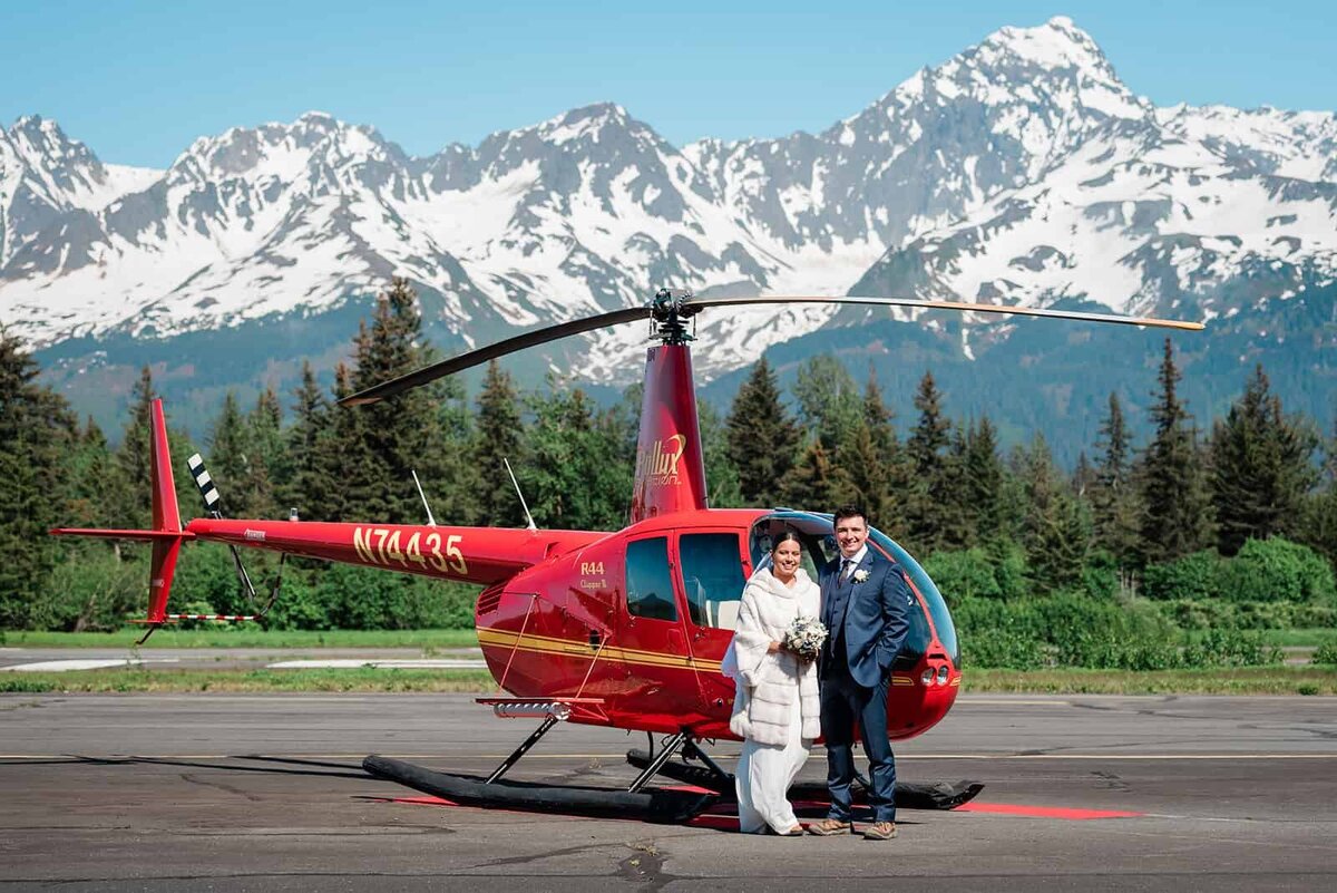helicopter-adventure-session-alaska-elopement