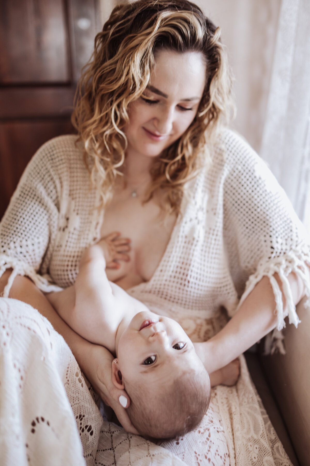 Breastfeeding Sahye and Noella (21 of 76)