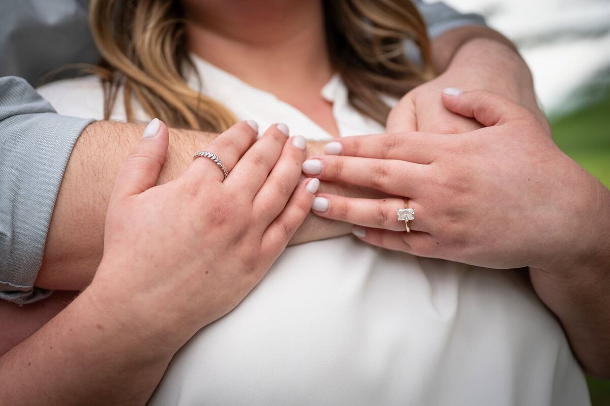 grandrapidsweddingphotographer-engaged-15