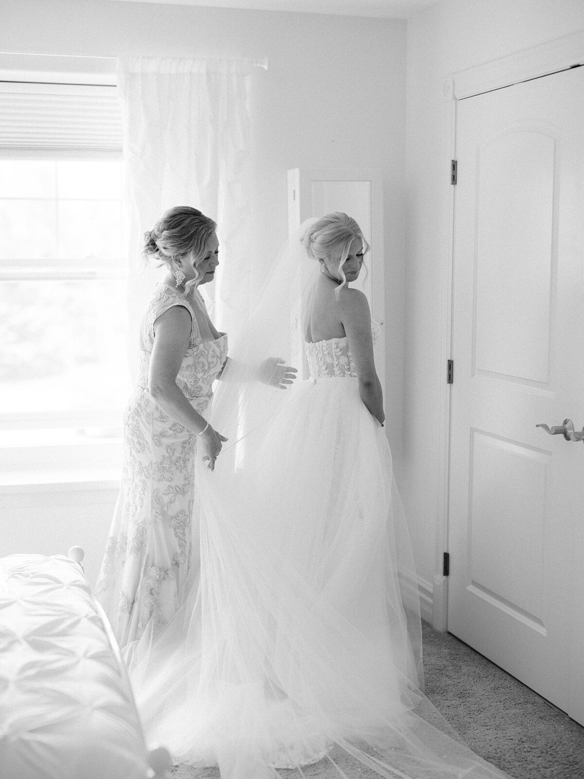Oak-pointe-country-club-wedding_1308
